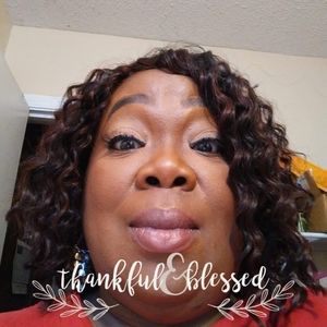 Meet your Posher, Alisa j.